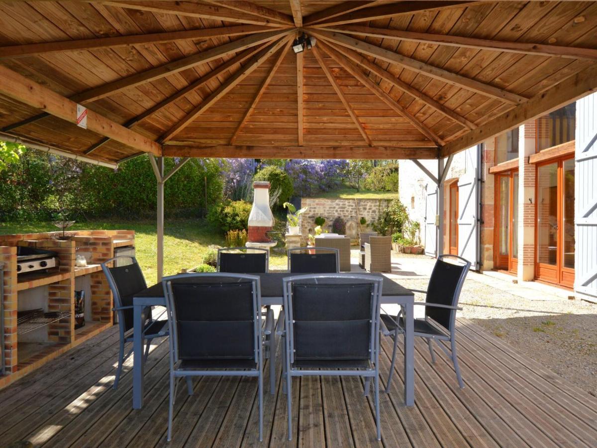 Charming Holiday Home With Pool Lavercantière Zewnętrze zdjęcie